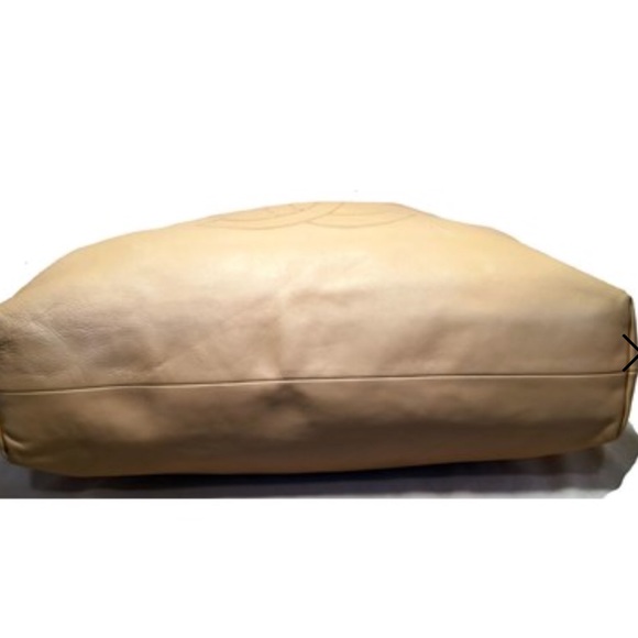 Authentic Chanel lamb leather weekend tote - Picture 5 of 8